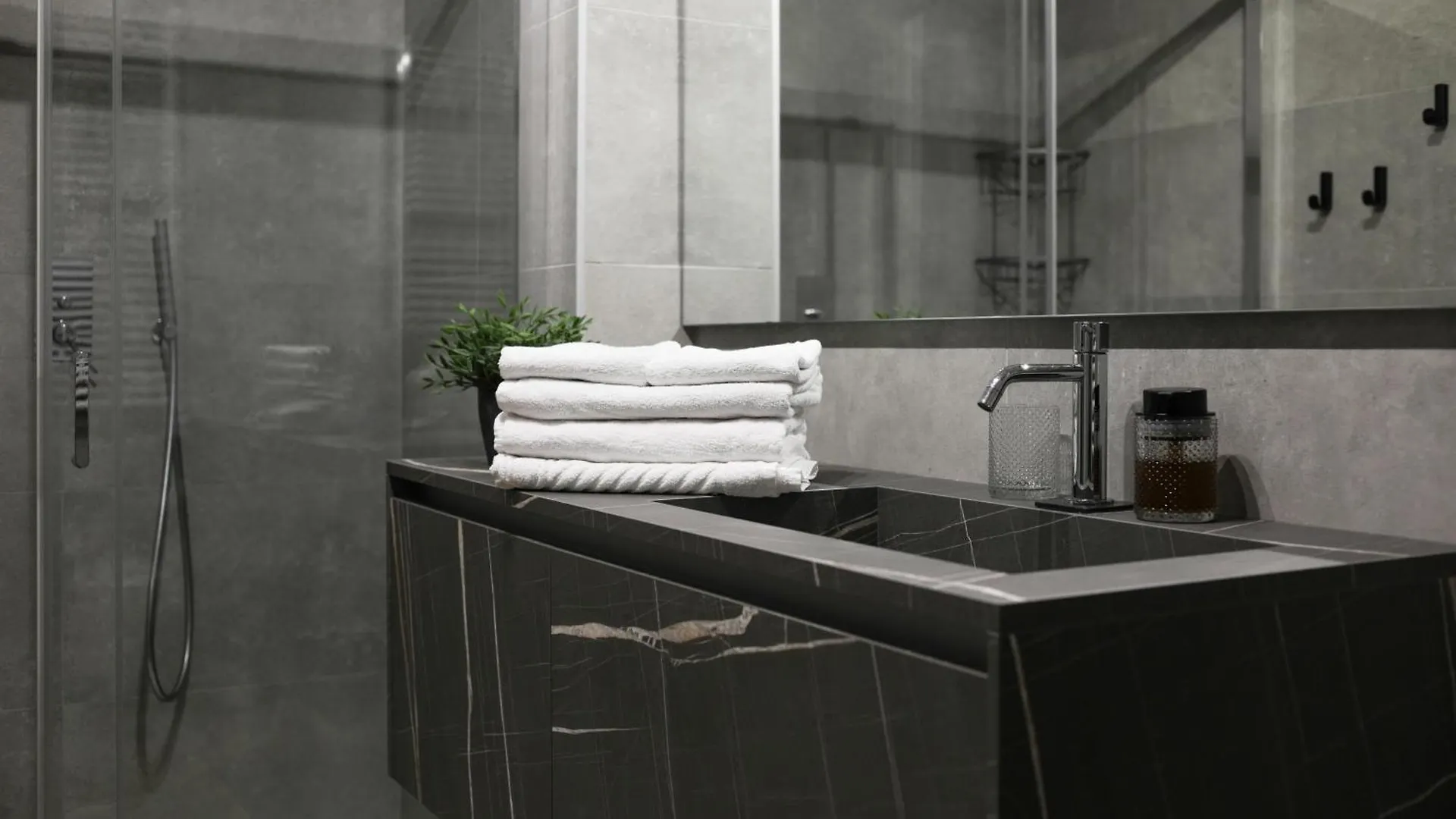 Appartamento Moderno Centro Milano, Metro Loreto 0*,