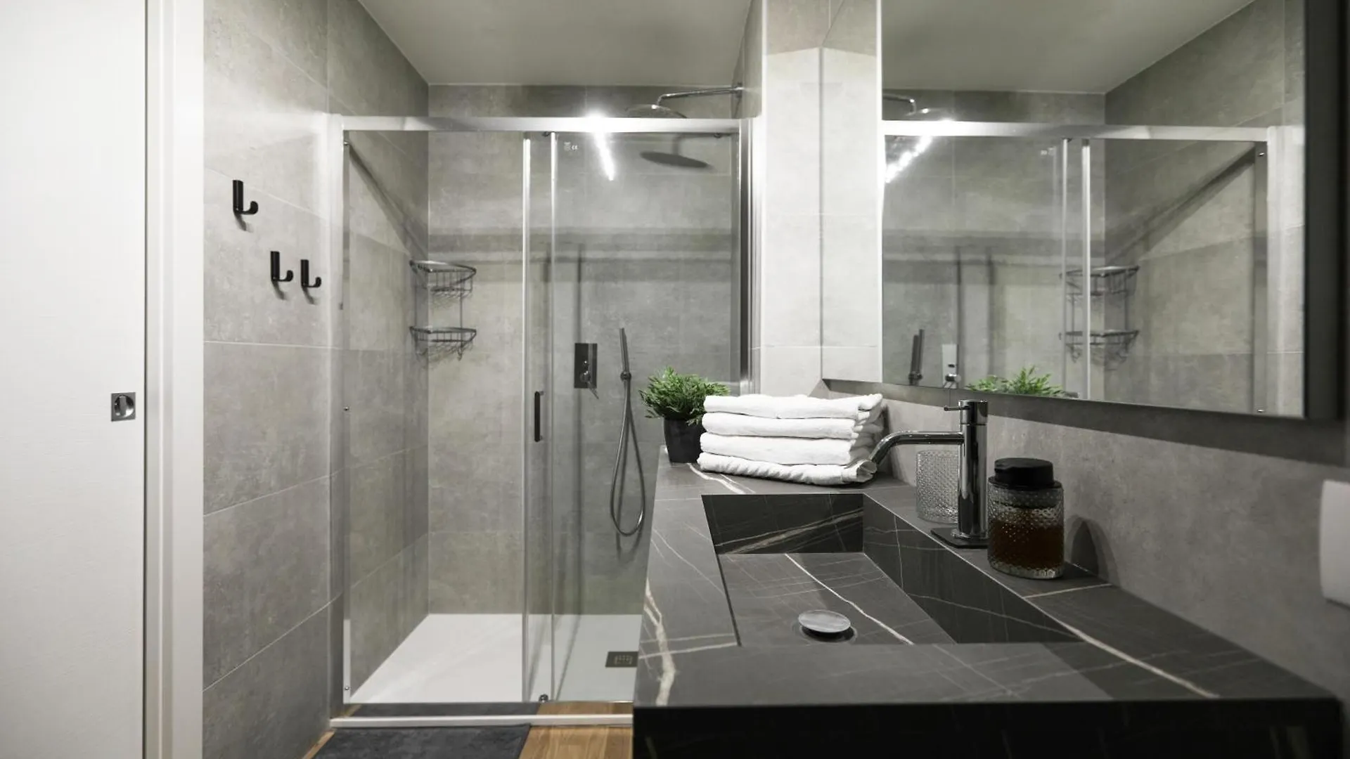 Apartment Appartamento Moderno Centro Milano, Metro Loreto Italy